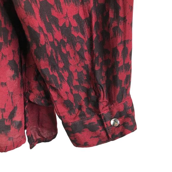 Rock & Republic Blouse Womens Sz XL Red Black Hi Low Long Sleeves Collared Top - Picture 6 of 10